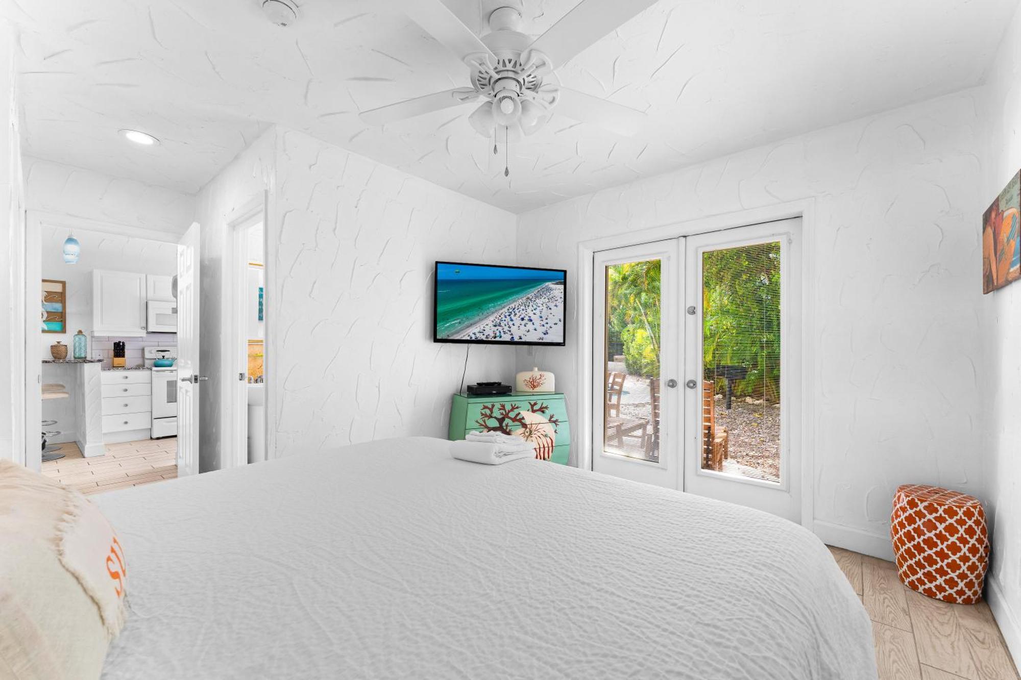 Crescent Beach Villas Siesta Key Exterior photo